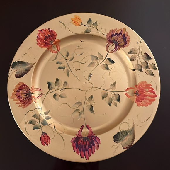 Hand Painted Pillar Candles and Display tray. - Picture 7 of 11